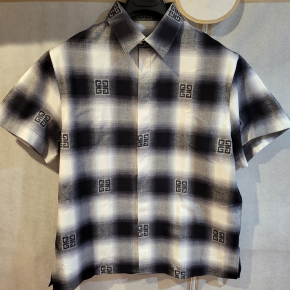 GIVENCHY 4G Motif Plaid Print Short Sleeve Shirt - Picture 3 of 8